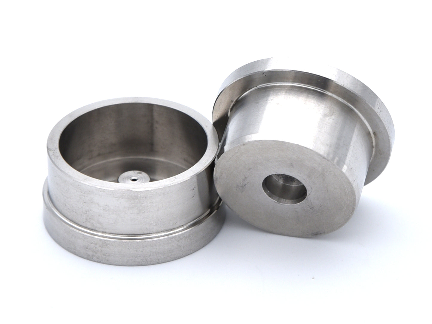 OUTILLAGE SERTISSAGE CREUSETS D:6.7 H:3