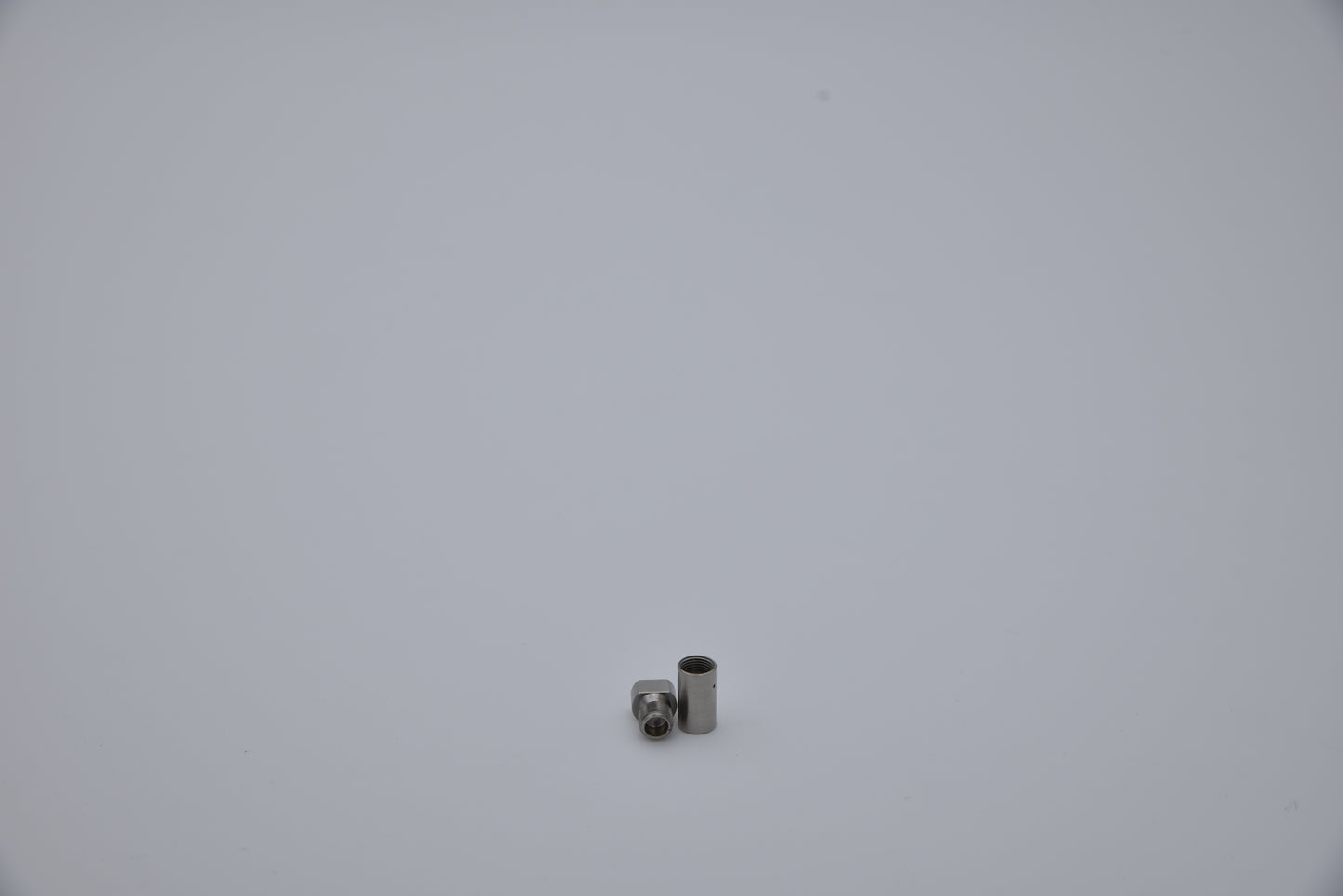 LOT DE 10 CREUSETS INCOLOY (VOL: 128MM3; D: 6,8MM, H: 12MM) JUSQUE 500BAR / 600°C OU 200BAR / 800°C